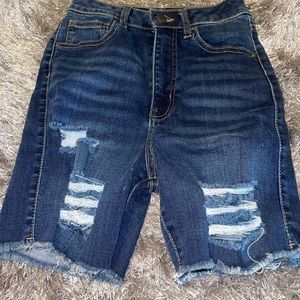 Refuge Bermuda shorts “High Waisted”